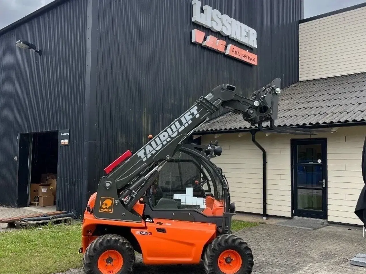 Billede 2 - Ausa T 144 H