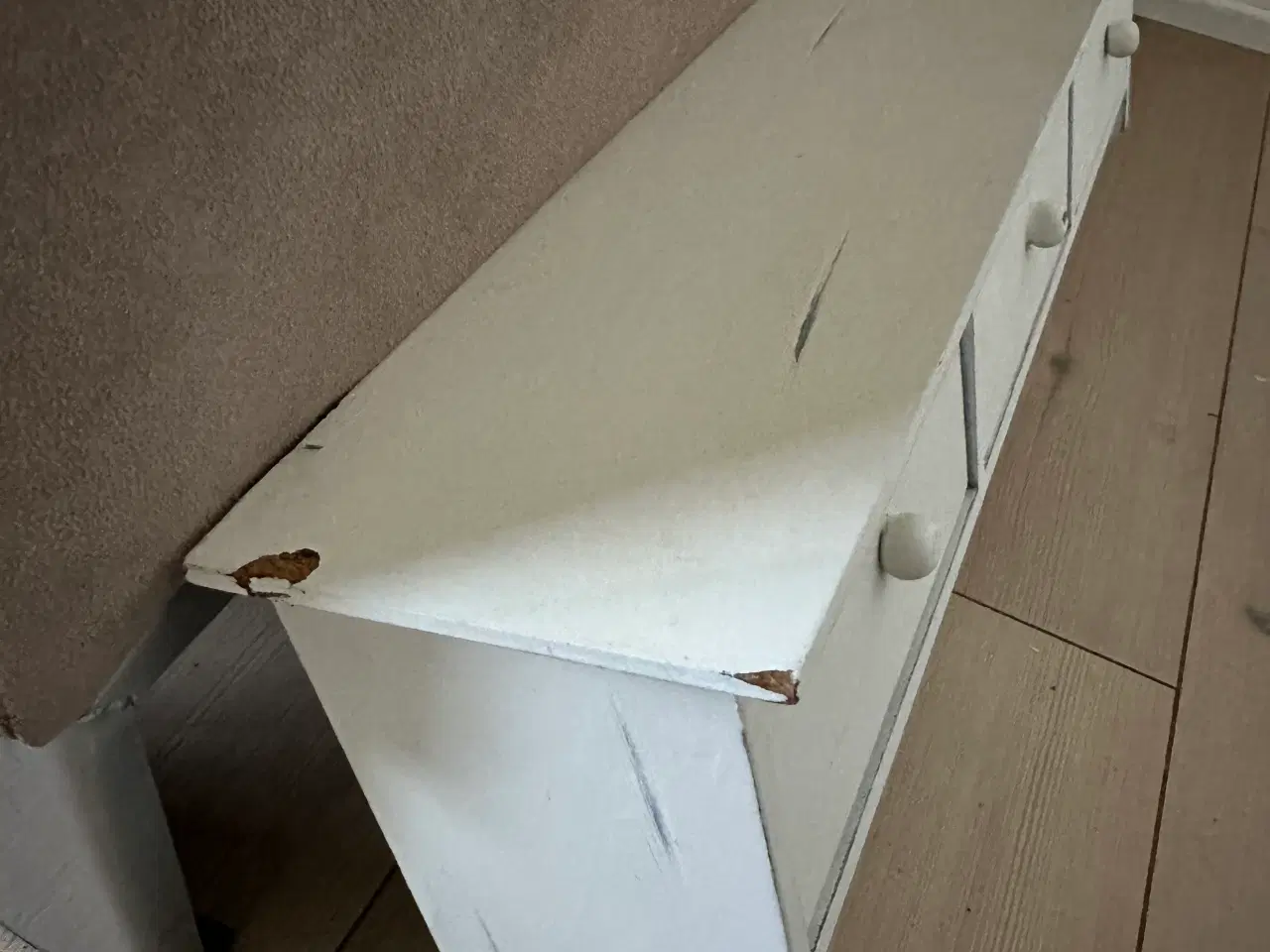 Billede 5 - Hylde med skuffer og knagerække 