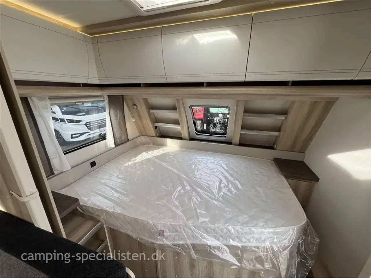 Billede 4 - 2026 - Hobby De Luxe 545 KMF   Hobby De lux 545 KMF med 3 køjer model 2026 - se den nu hos Camping-Specialisten.dk