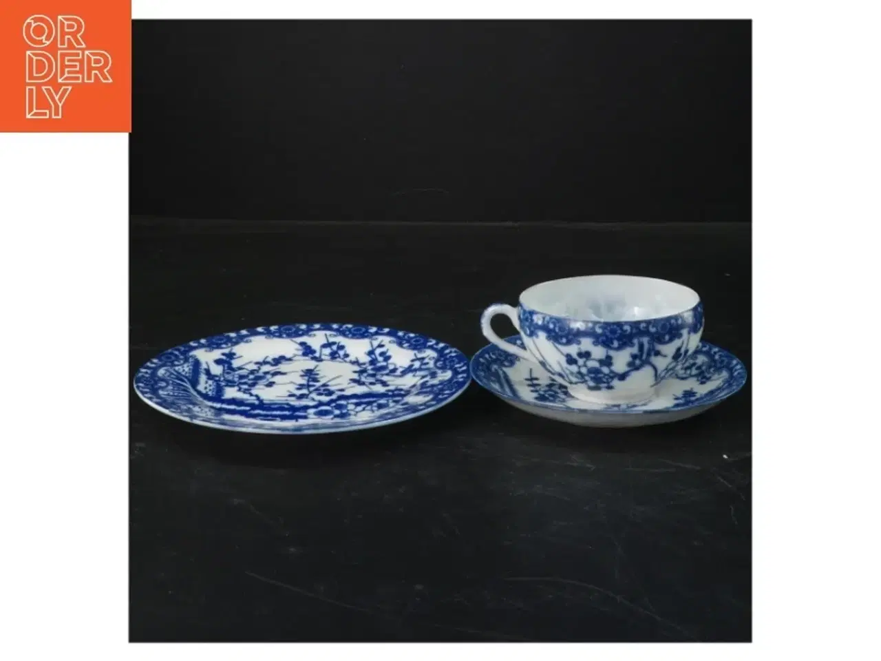 Billede 2 - Tekop med underkop og tallerken (str. Ø 16 cm og ø 13 cm og ø 8 cm x 4 cm)