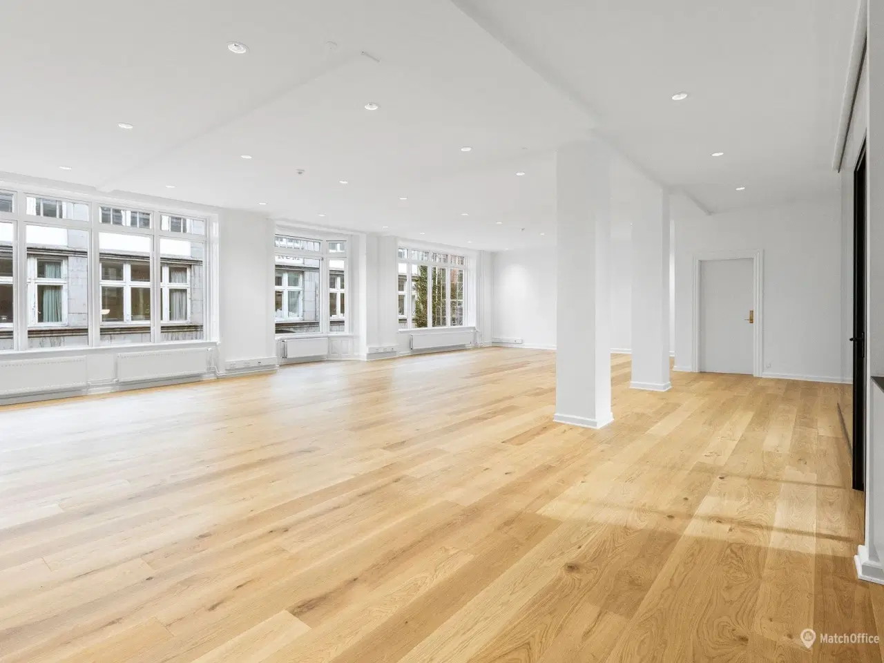 Billede 2 - Lækkert og gennemgribende nyistandsat kontorlejemål på 192 m²