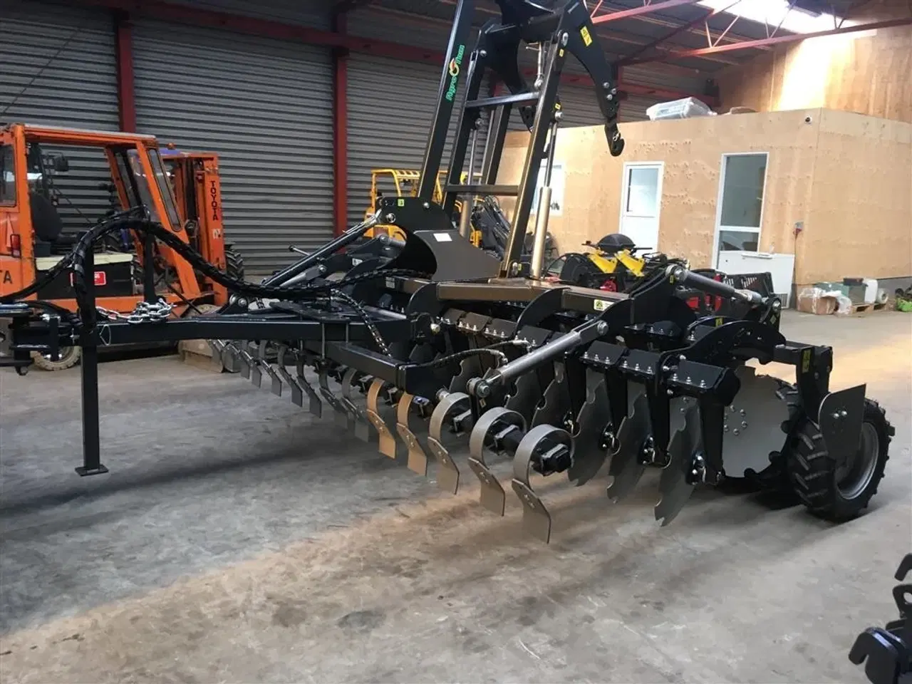 Billede 2 - AGRO - TOM 4 m. bugseret med slæbeplanke