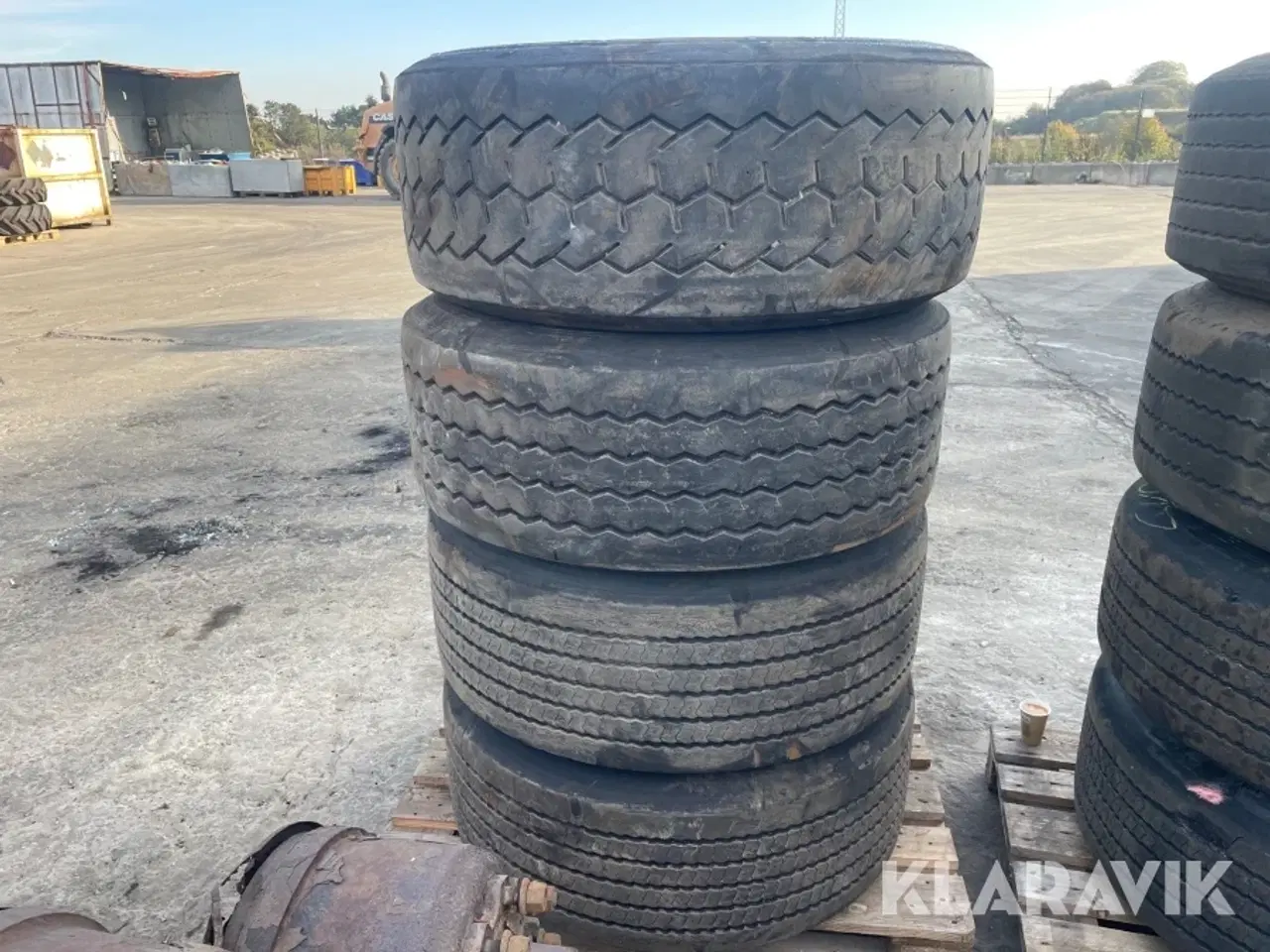 Billede 5 - Lastbilsdæk Bridgestone 385/55R22.5 4 styk