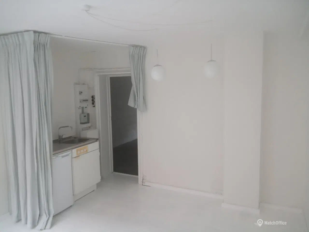 Billede 1 - Præsentabelt kælderlejemål på Østerbro i stille sidegade