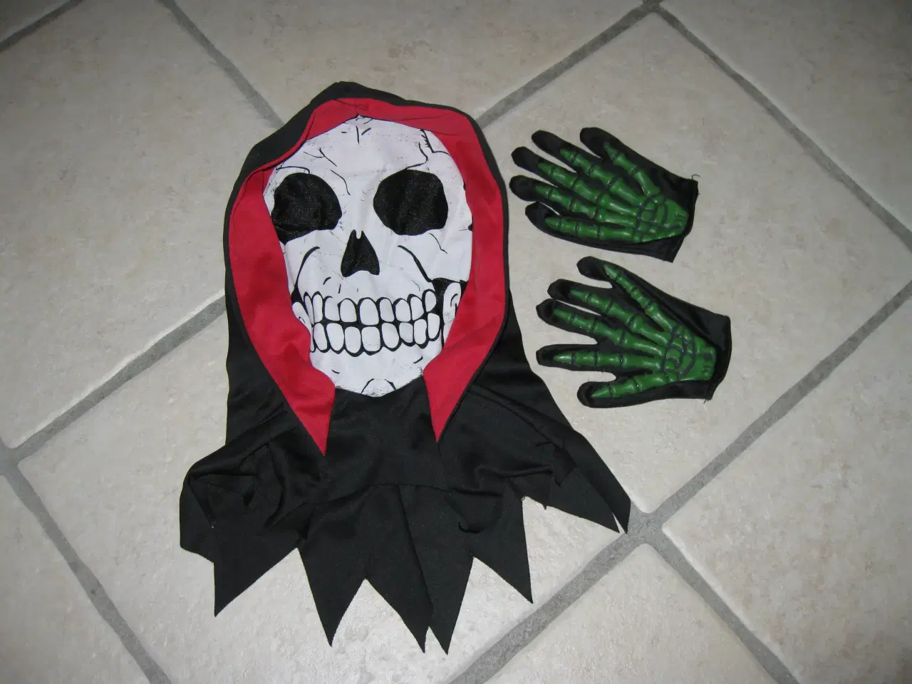 Billede 2 - Udklædning: Skelet/dødningehoved maske