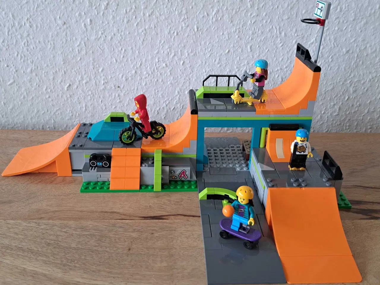 Billede 1 - Lego City gade- og skaterpark