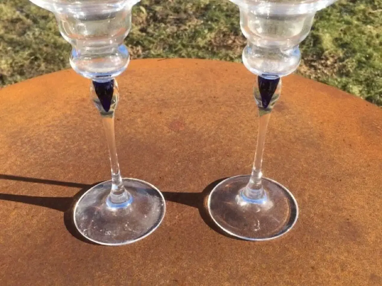 Billede 1 - Lysestager glas med blå dråbe