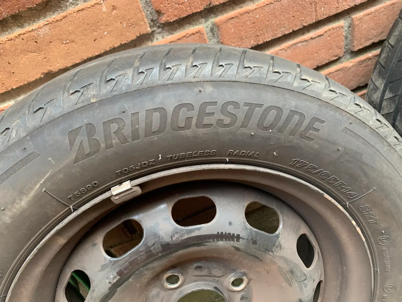 Billede 3 - Sommerdæk. Stålfælge 4x108