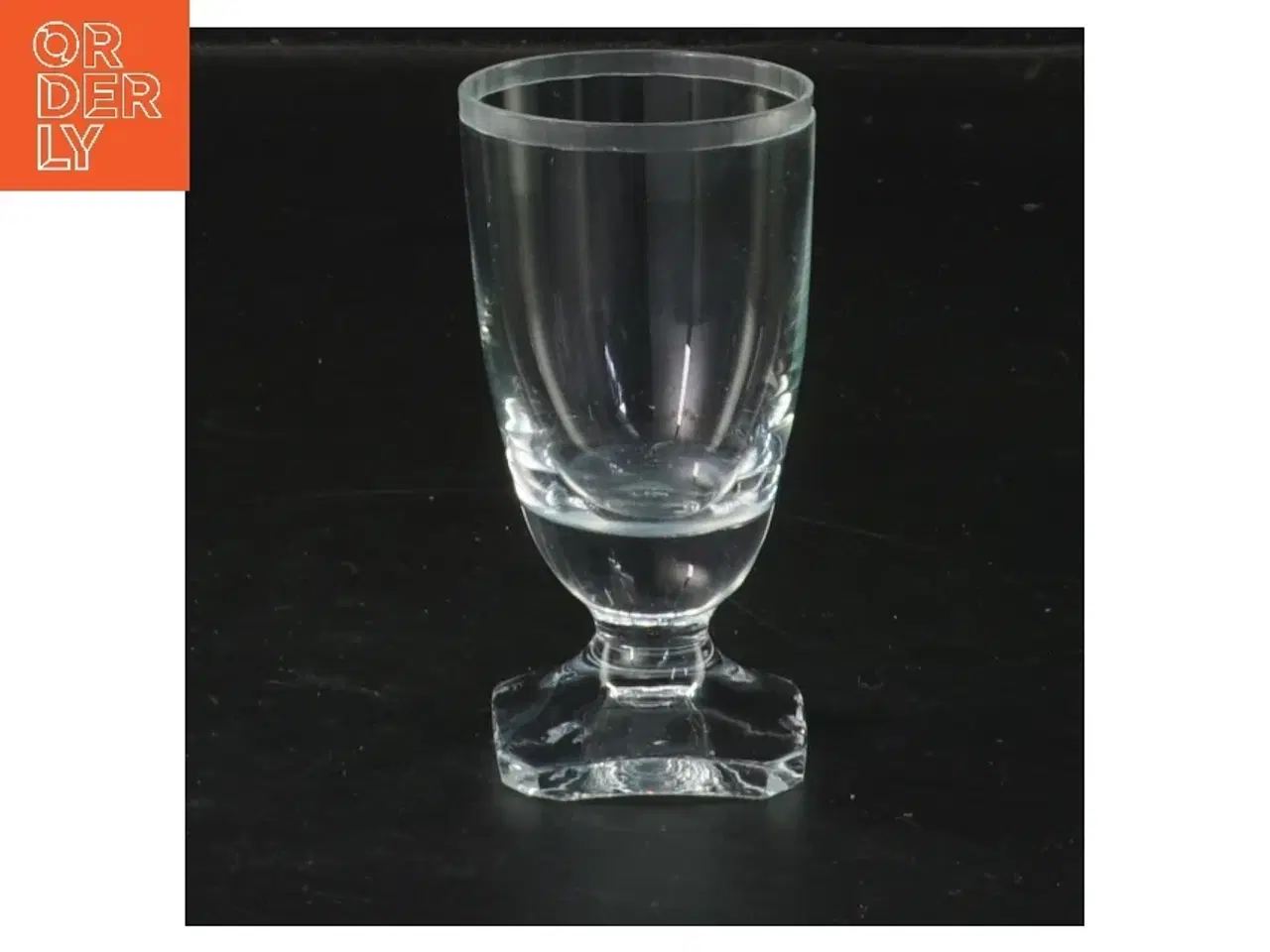 Billede 1 - Lille glasvase (str. 8,5x4,5 cm)