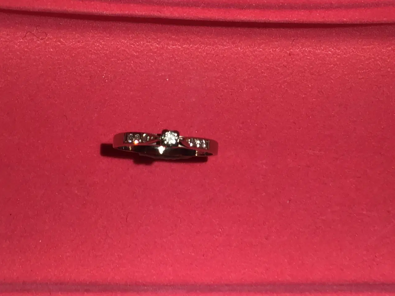 Billede 2 - Diamantring hvidguld