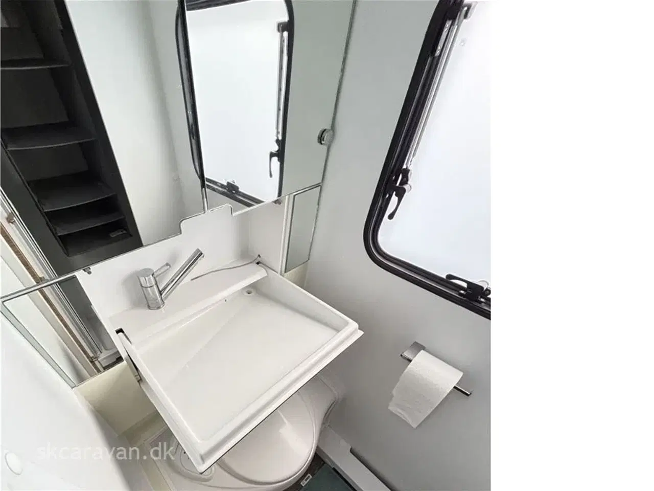 Billede 11 - 2018 - Adria Altea 552 PK   Pæn og velholdt campingvogn MED 3 KØJER