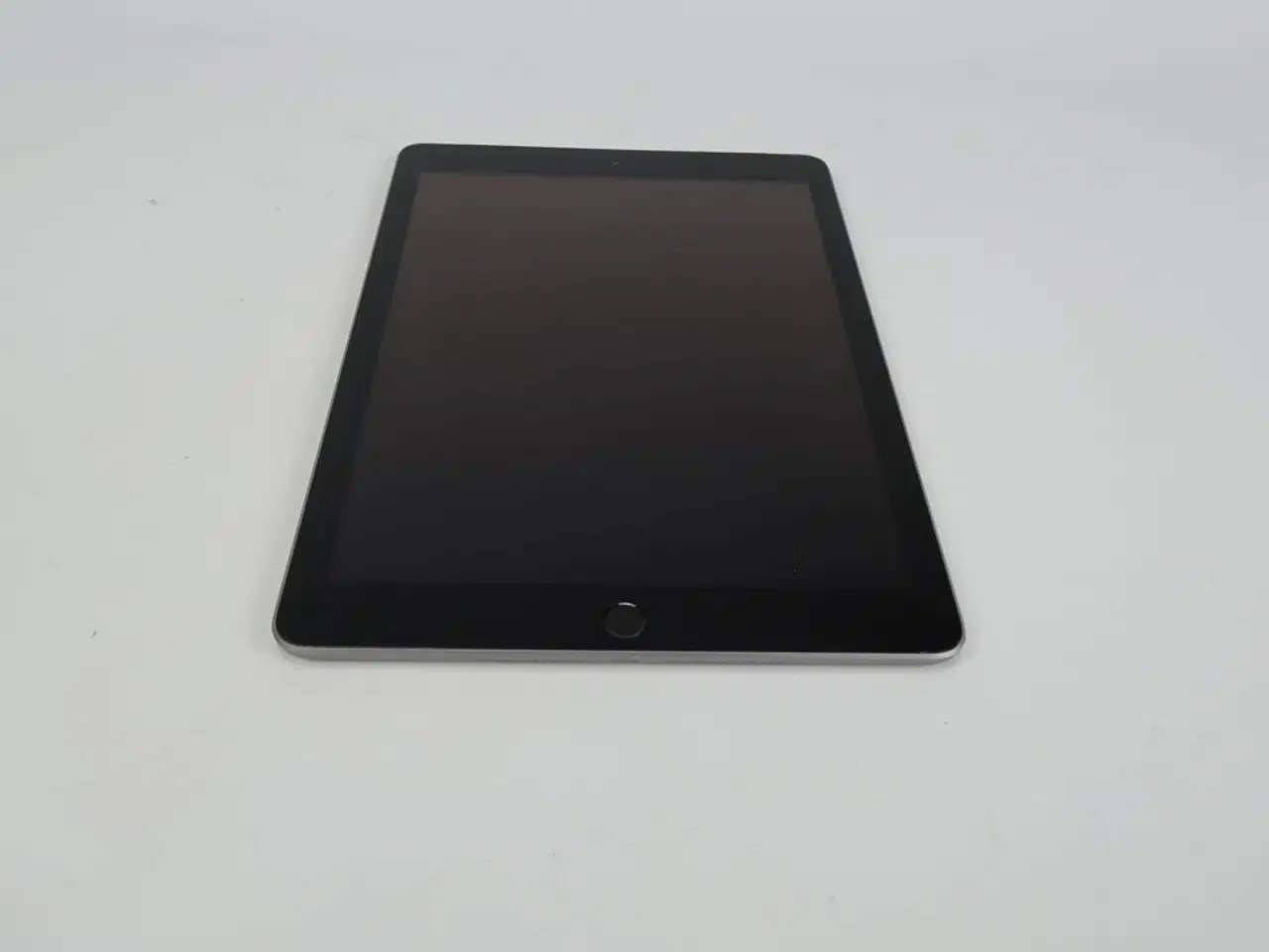 Billede 2 - Apple iPad 6th Gen Wi-Fi+Cellular 32 GB