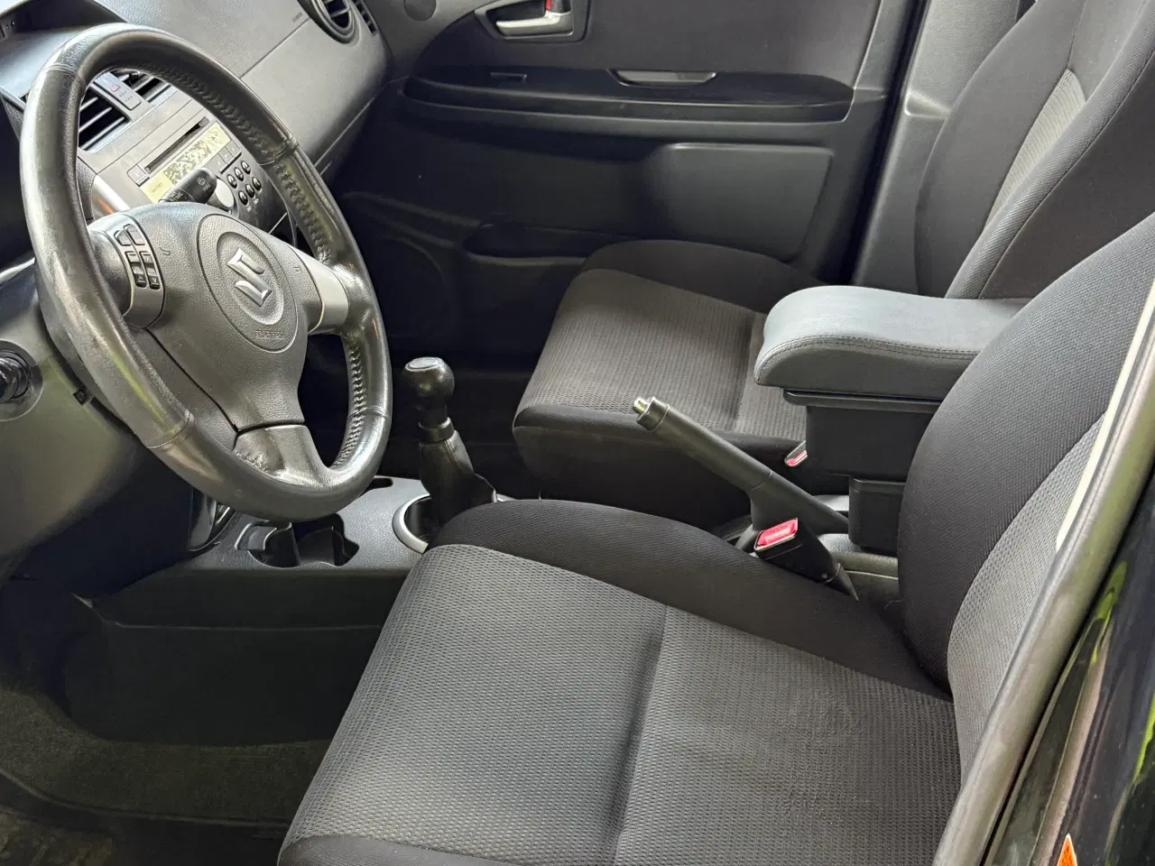 Billede 3 - Pæn og velkørende Suzuki SX4