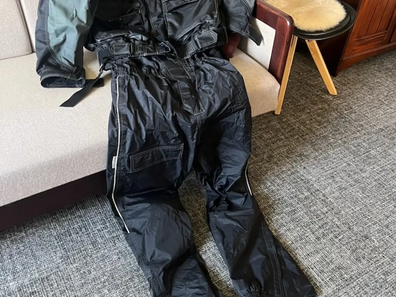 Billede 1 - MC-TØJ, HJELM, HANDSKER, REFLEX-VEST M.M