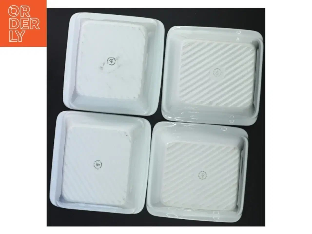 Billede 5 - Sæt med 4 hvide firkantede skåle (str. 6x16x16 cm)