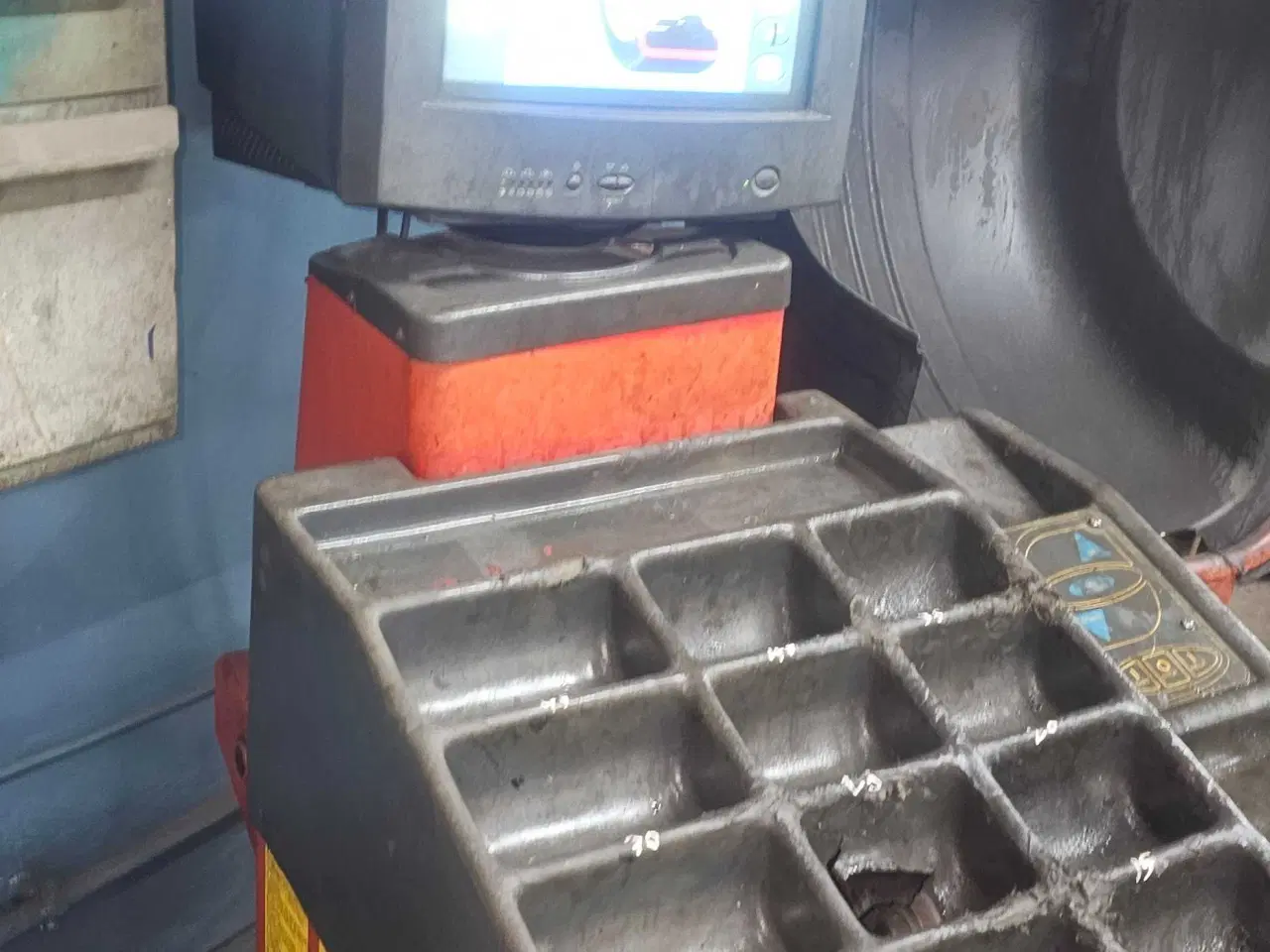 Billede 10 - Dækmaskine - dæk balanceringsmaskine - robo troni