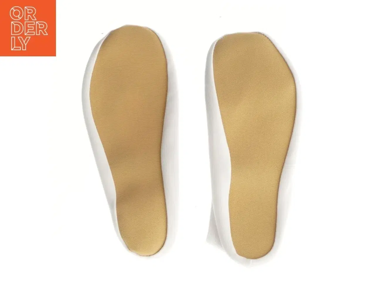 Billede 2 - Gymnastiksko Carite Balance Sko fra Carite (str. 31 )