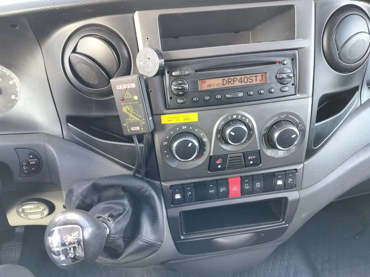 Billede 9 - Iveco 35S17 Db kabine. kran på kraftudtag