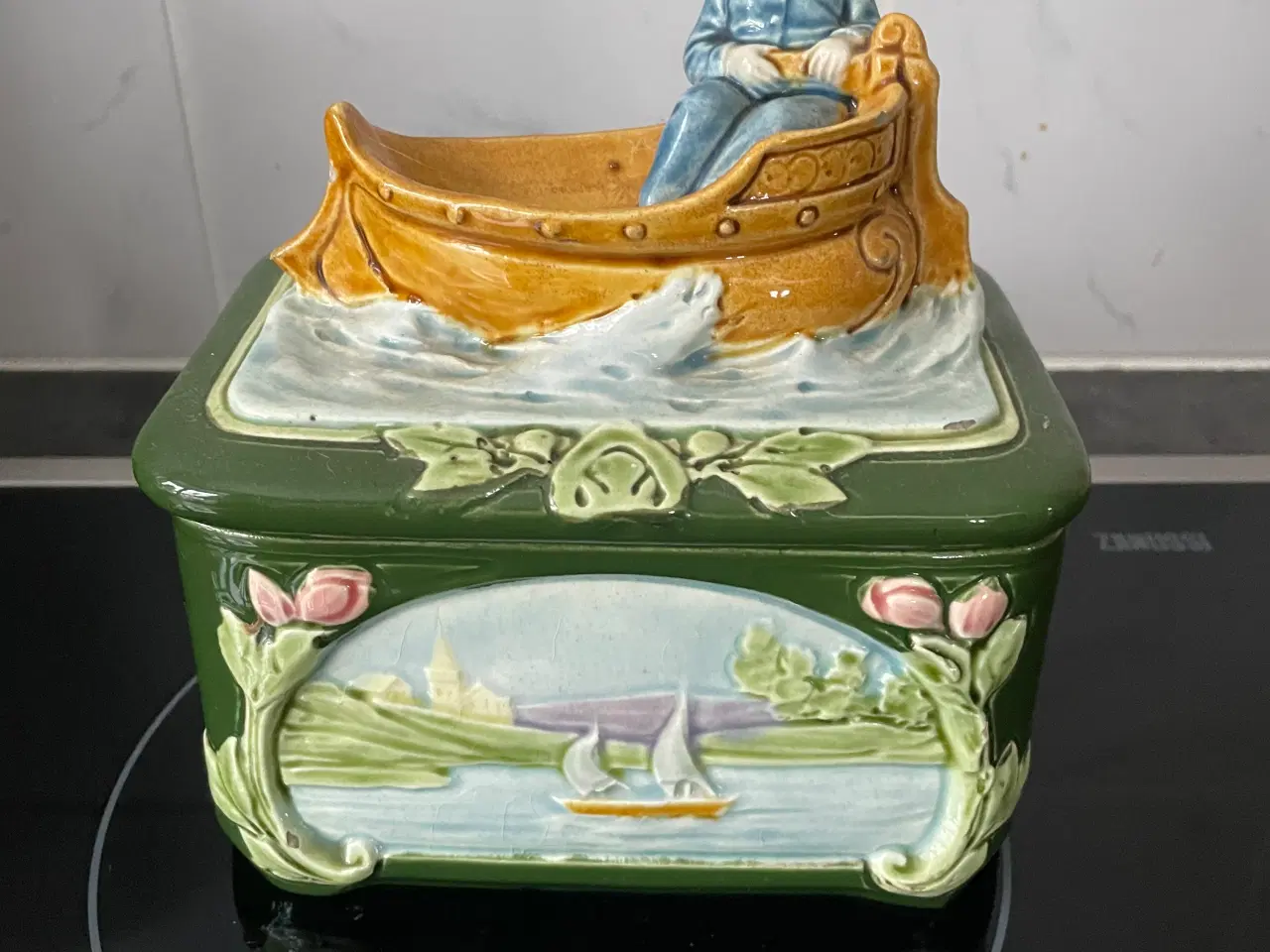 Billede 1 - Gammel krukke med låg 