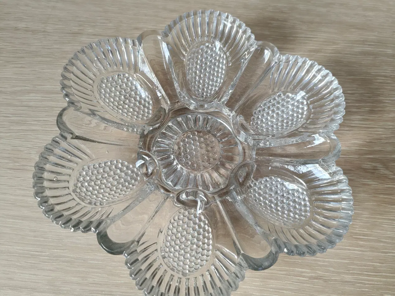 Billede 1 - Flot serveringsfad til æg