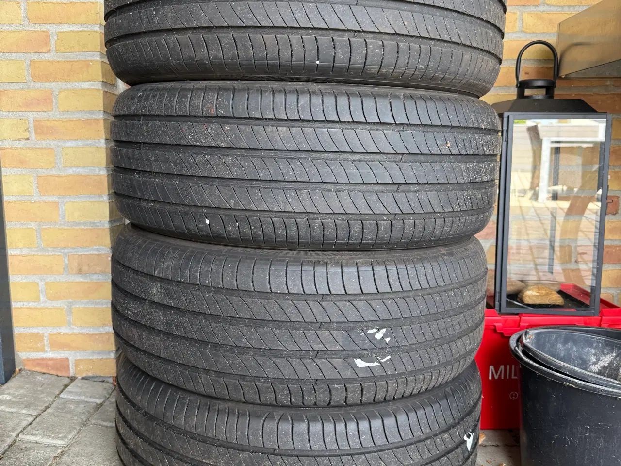 Billede 1 - 4 stk. Michelin sommerdæk 235/50 R20 104V