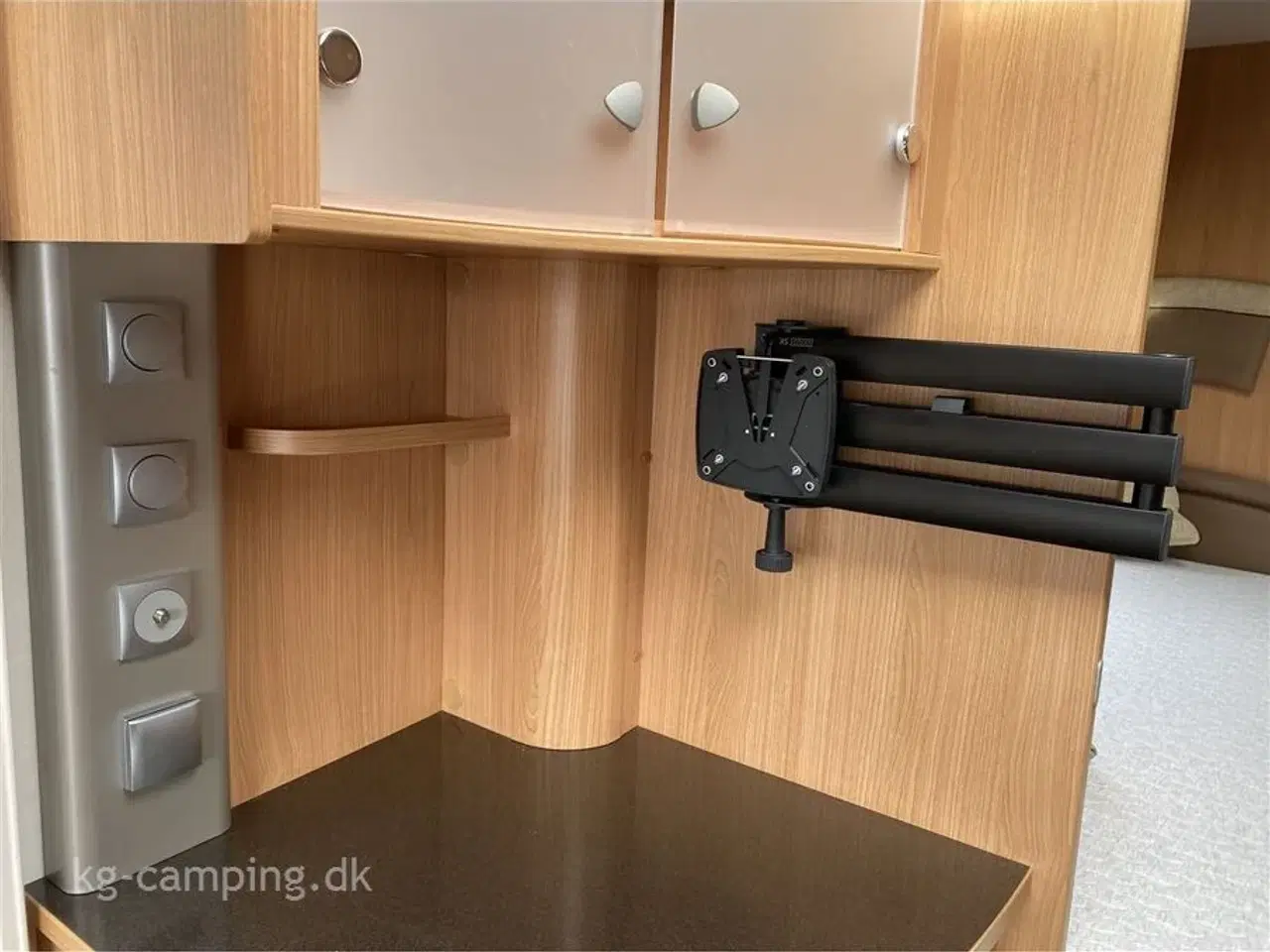 Billede 11 - 2010 - Adria Adora 542 UT VELHOLDT MED ENKELTSENGE OG RUNDSIDDEGRUPPE. MOVER