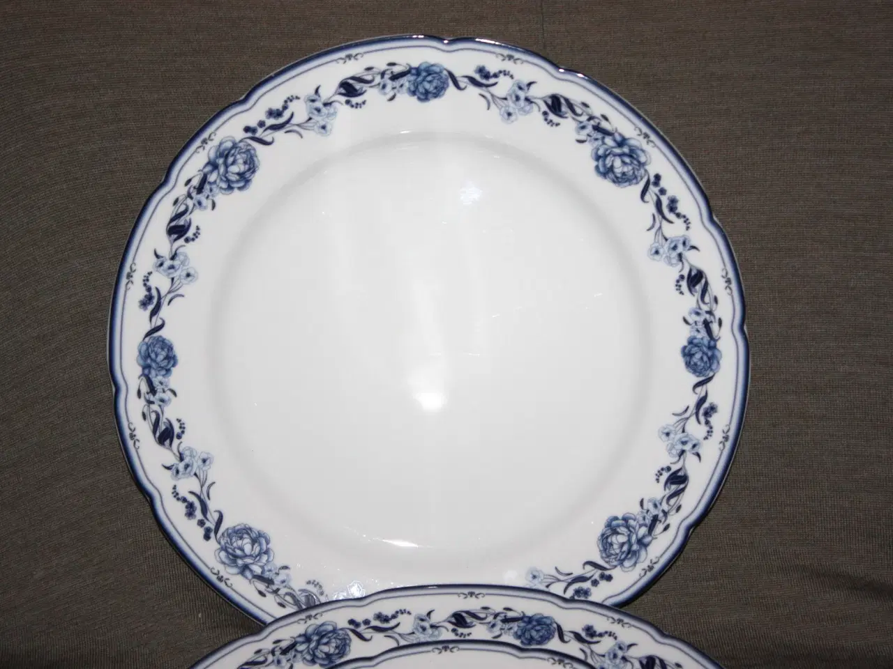 Billede 3 - Firkløveren tallerken diam. 19 cm og 26,5 cm