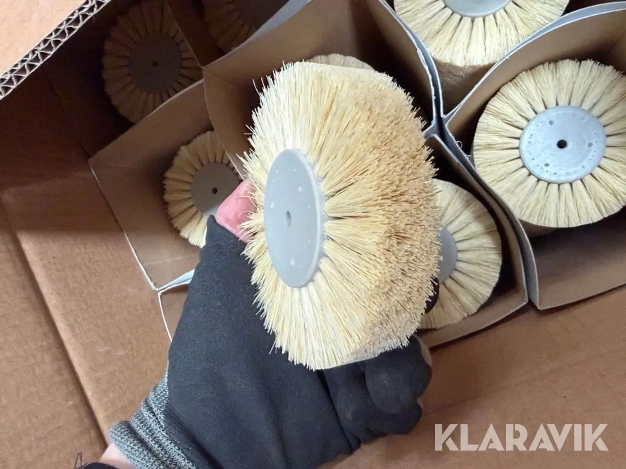 Billede 6 - Lot - mini slibebånd og børster - 1 palle