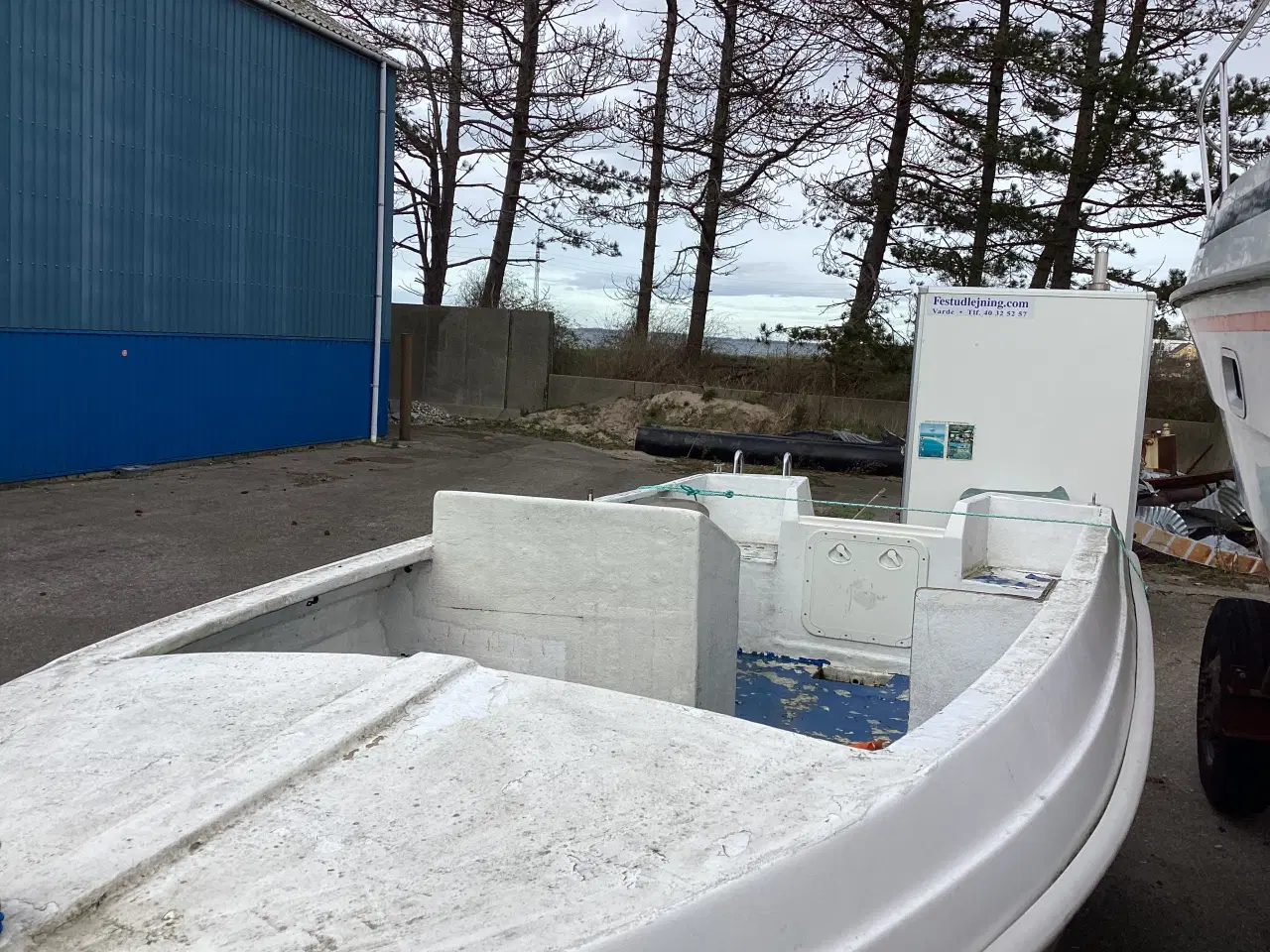 Billede 5 - Stor glasfiberjolle uden trailer.