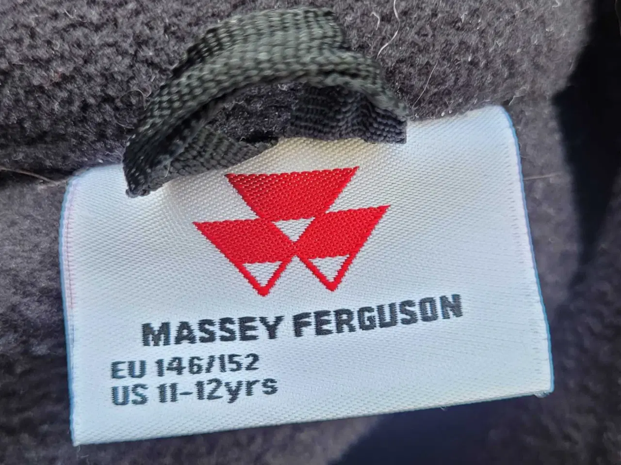 Billede 6 - Fleecejakke str 11-12 år. 150 kr.