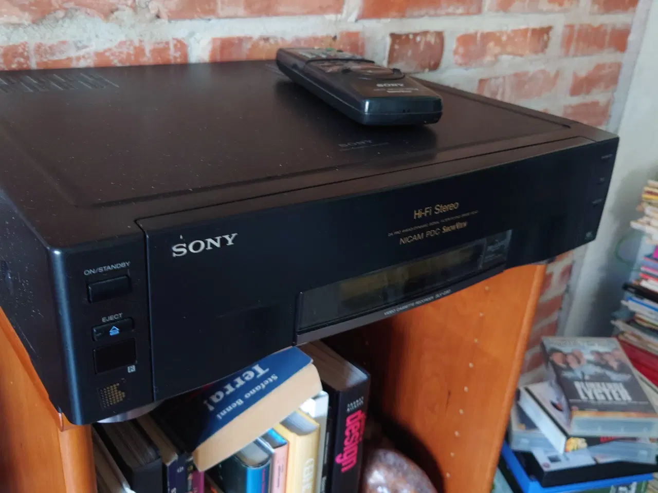 Billede 2 - Brugt Sony VHS videoafspiller SLV-E90NC med fjernb