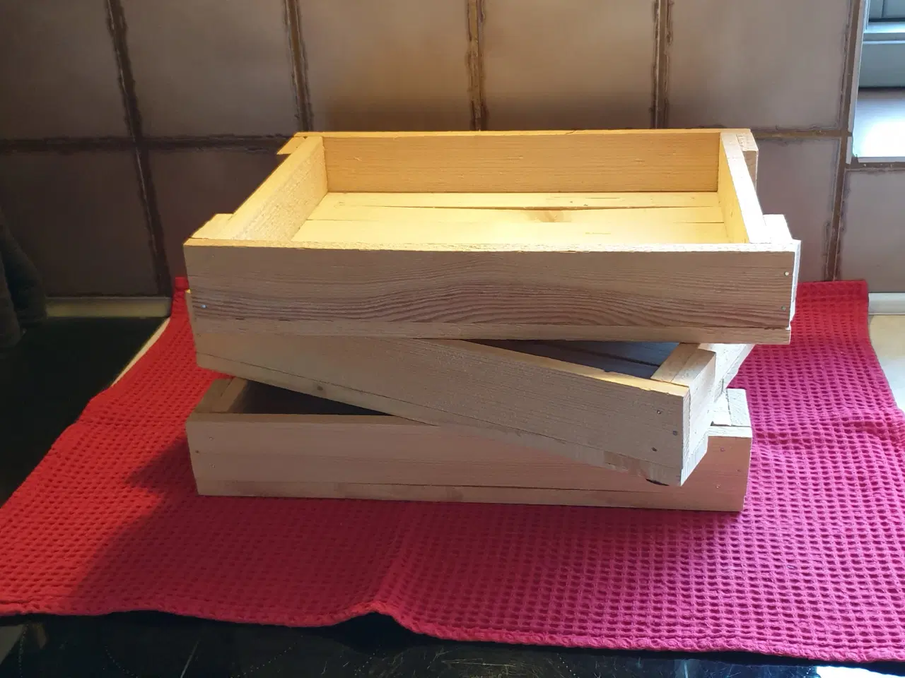 Billede 1 - GRATIS Træ brev/plante bakker