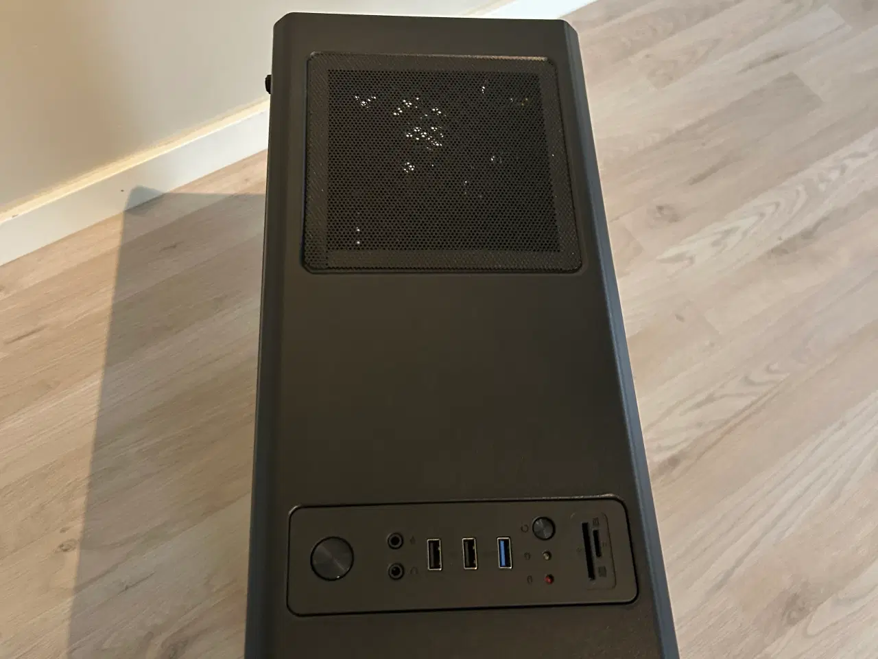 Billede 4 - Fin Gamer klar til esport 