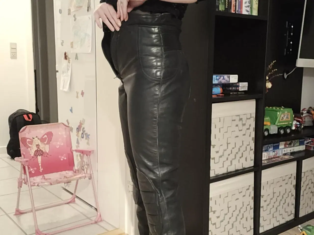 Billede 12 - 2 delt Sundance lædertøj Small