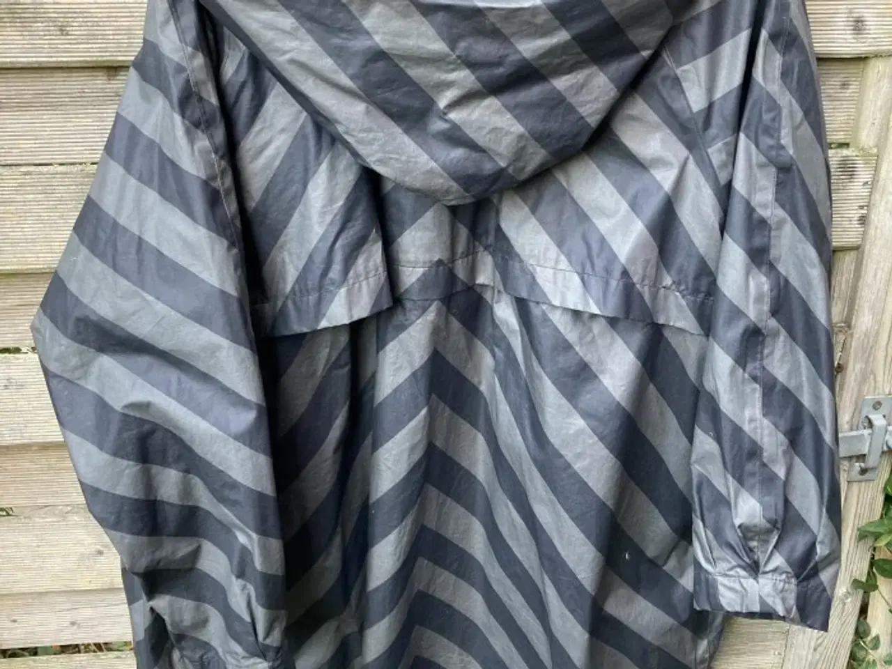 Billede 2 - Gudrun Sjøden regnjakke 