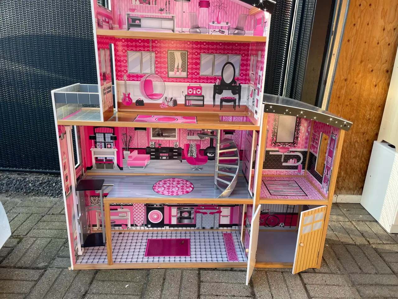 Billede 1 - Kidkraft dukkehus Barbie 