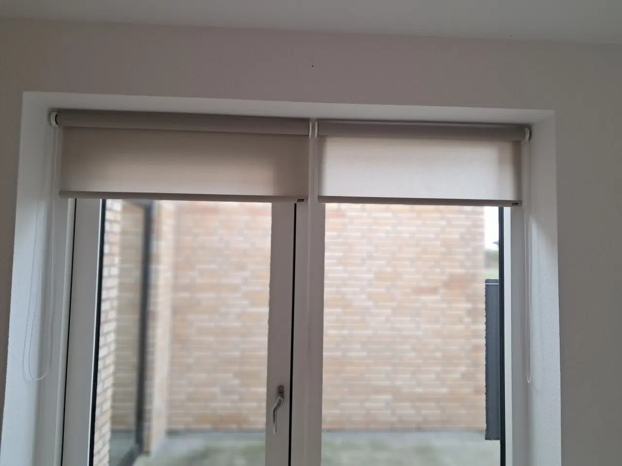 Billede 3 - Luxaflex rullegardin med kædetræk