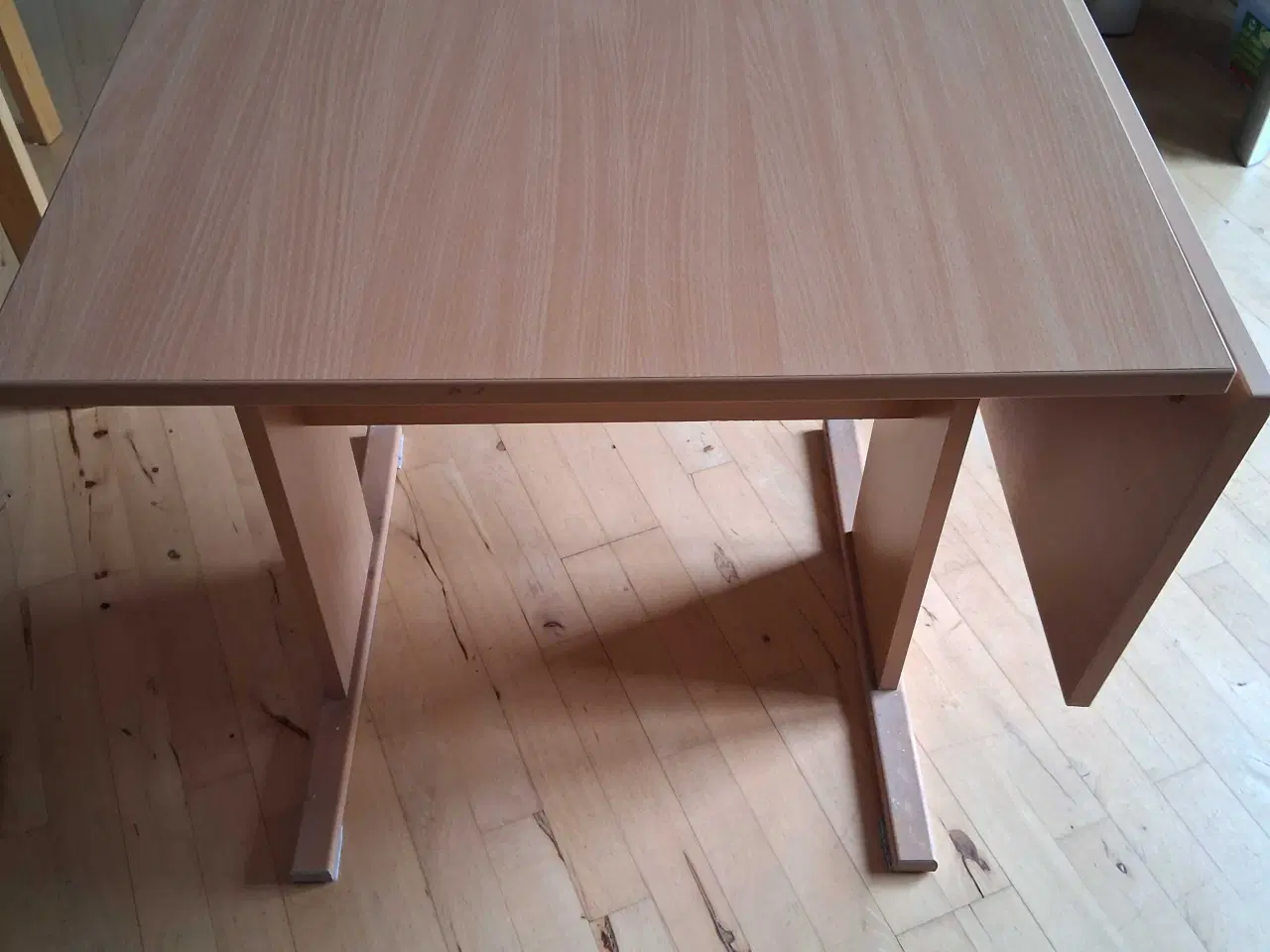 Billede 1 - Spisebord