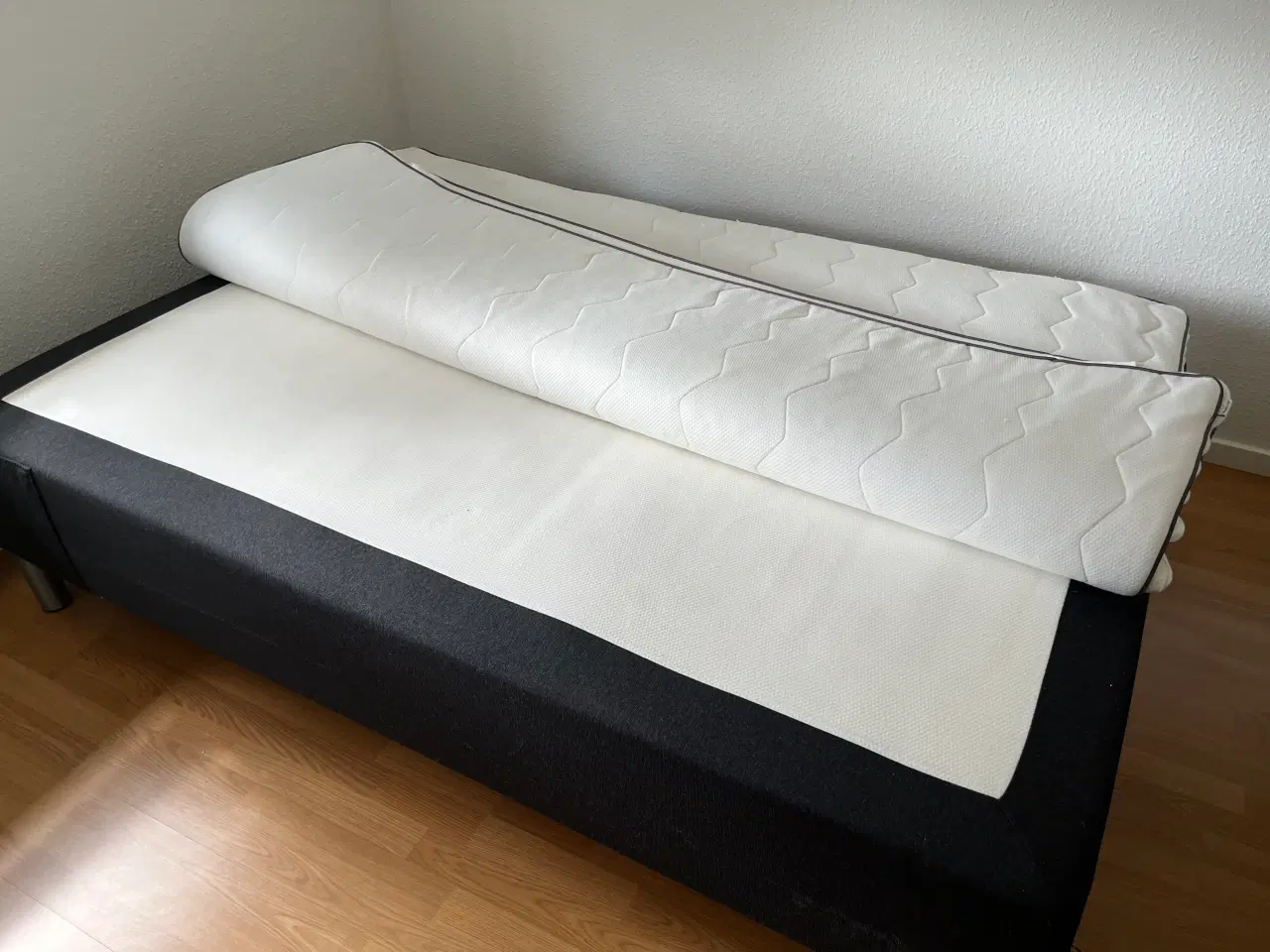 Billede 3 - Boksseng 140x200 cm. Mrk.”Dreamzone” 