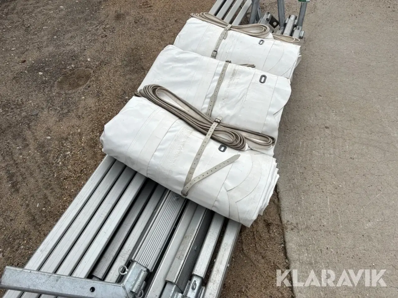 Billede 12 - Telt - 9x9m - ekstra stormsikret -4 slidset stænger