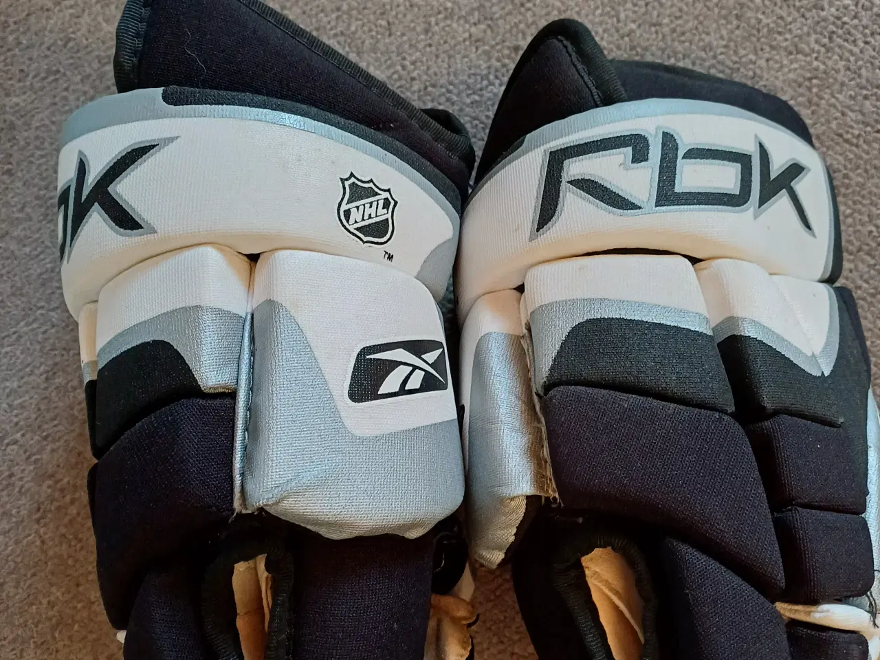 Billede 1 - Reebok skøjehansker voksen