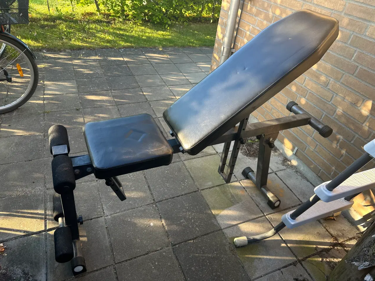 Billede 1 - Træningsbænk med justering