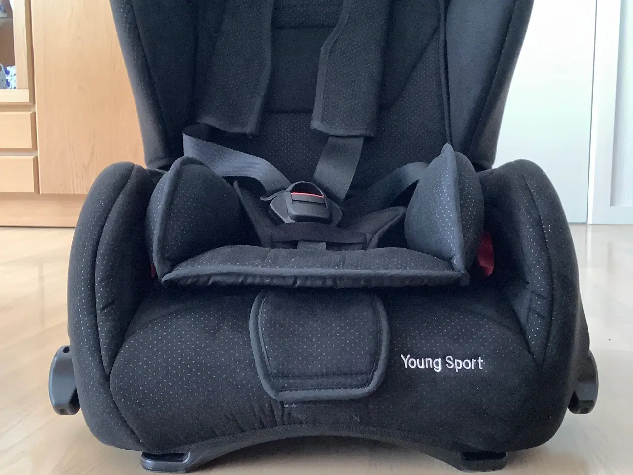 Billede 4 - Autostol, brugt til børnebørn “Recaro”