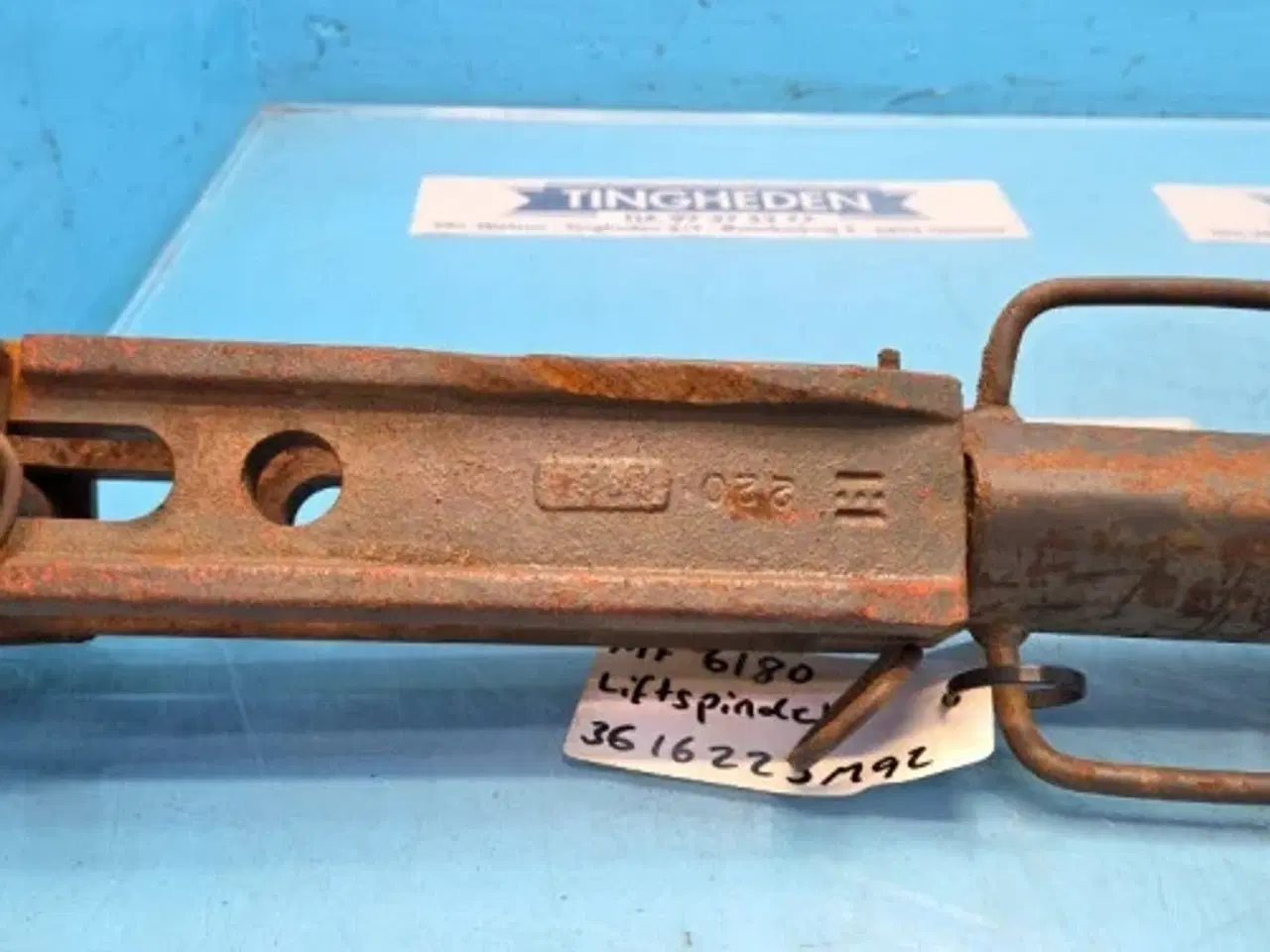 Billede 17 - Massey Ferguson 6180 Liftspindel 3616223M92