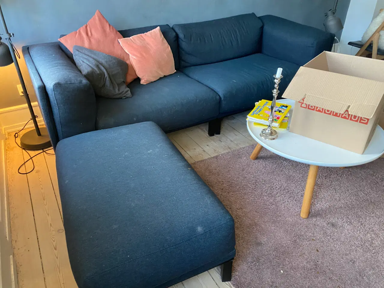 Billede 1 - Blå uldstof sofa, med lidt pletter fra festen 