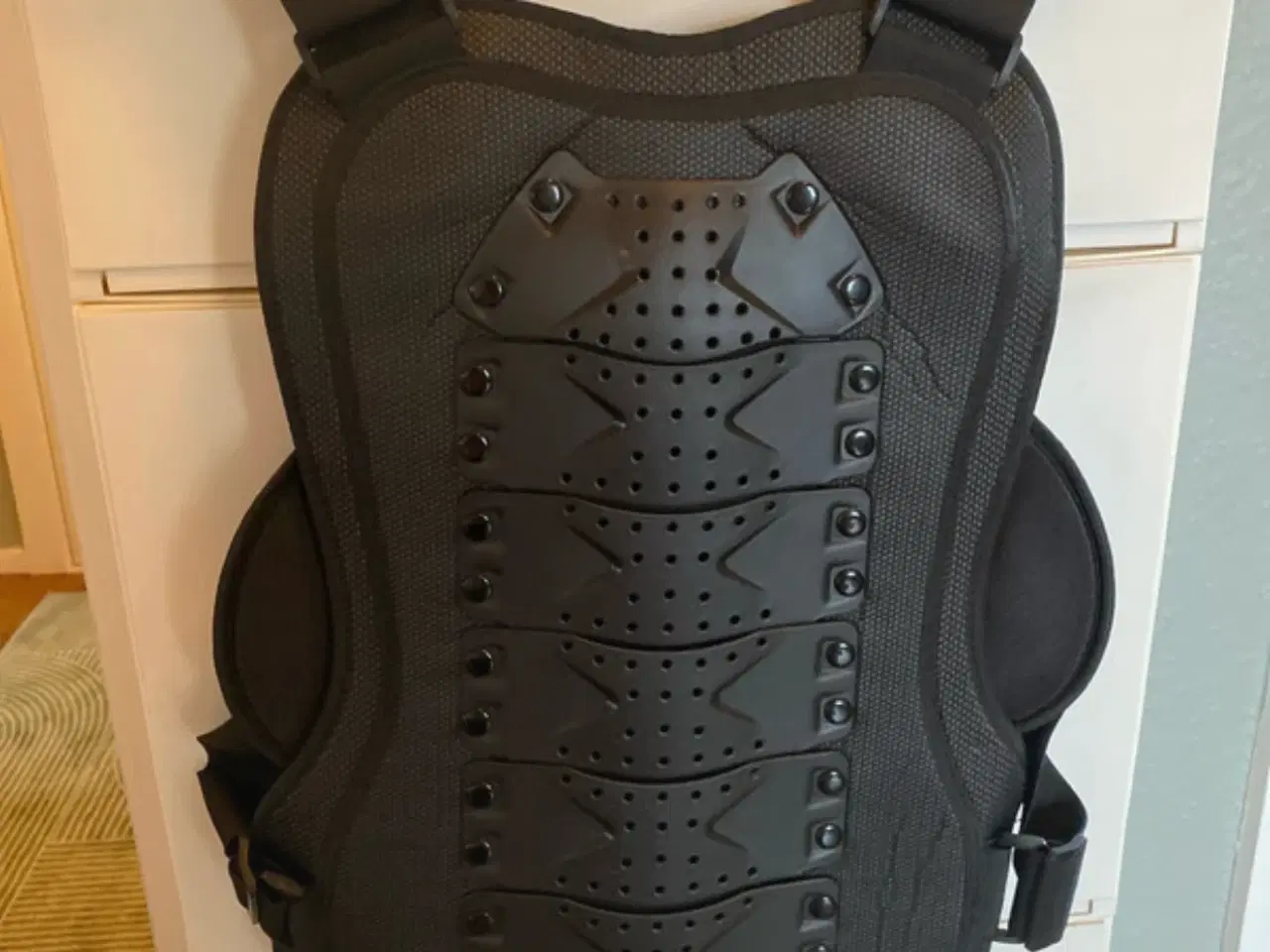 Billede 2 - Beskyttelses skjold til bryst og ryg