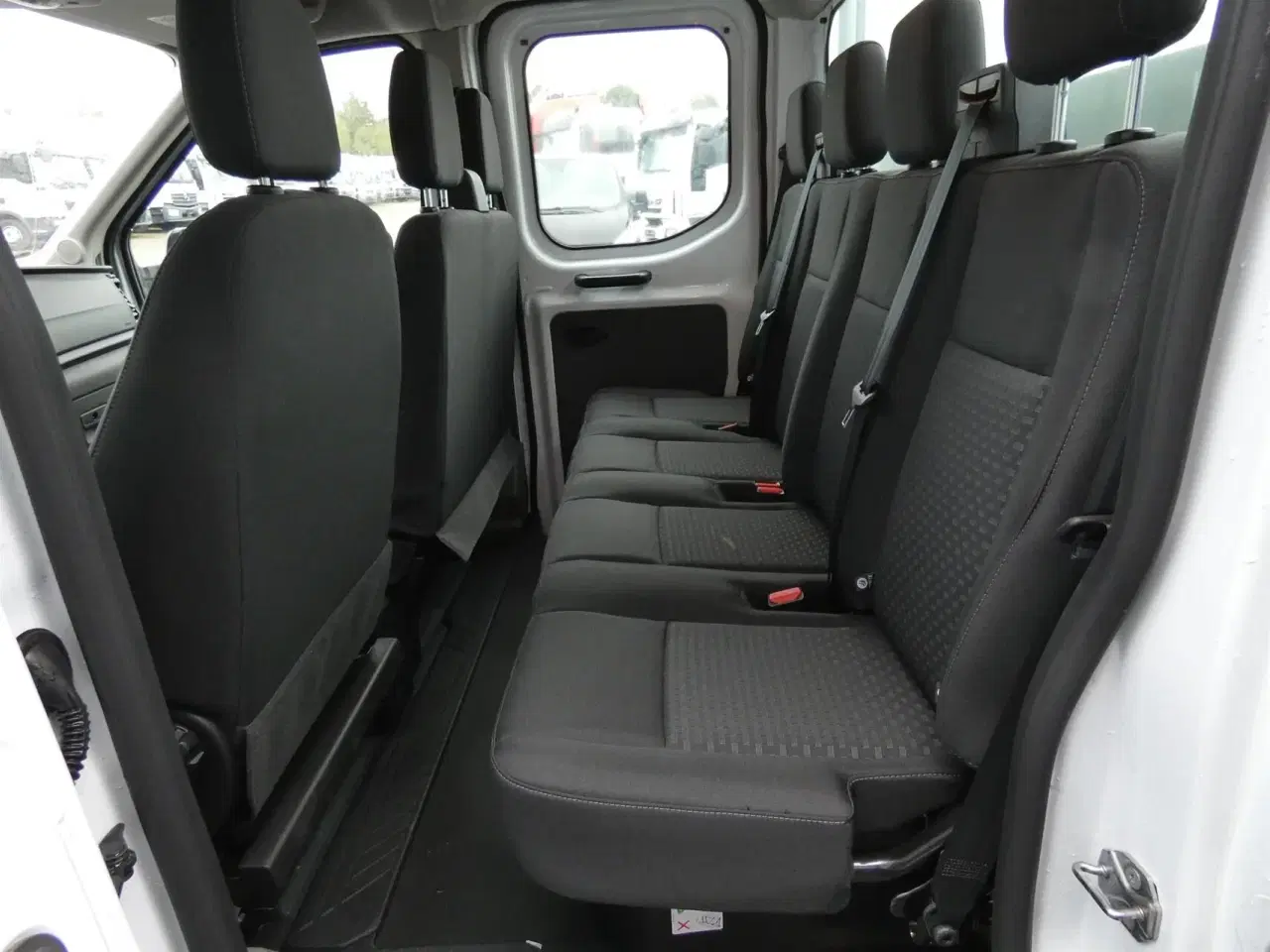 Billede 8 - Ford Transit 350 L3H1 2,0 TDCi Trend 130HK DobKab 6g