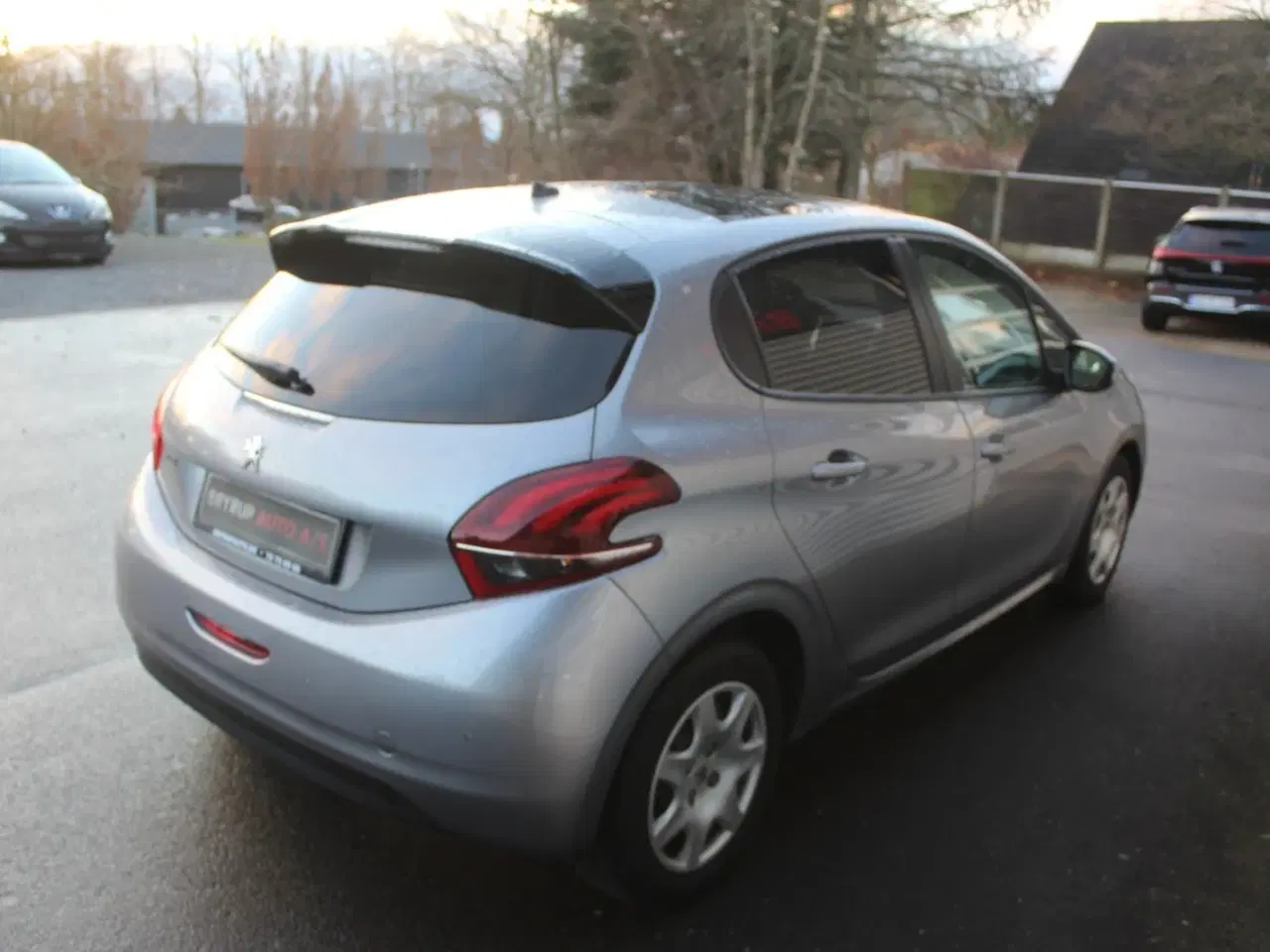 Billede 4 - Peugeot 208 1,5 BlueHDi 100 Signature Sky