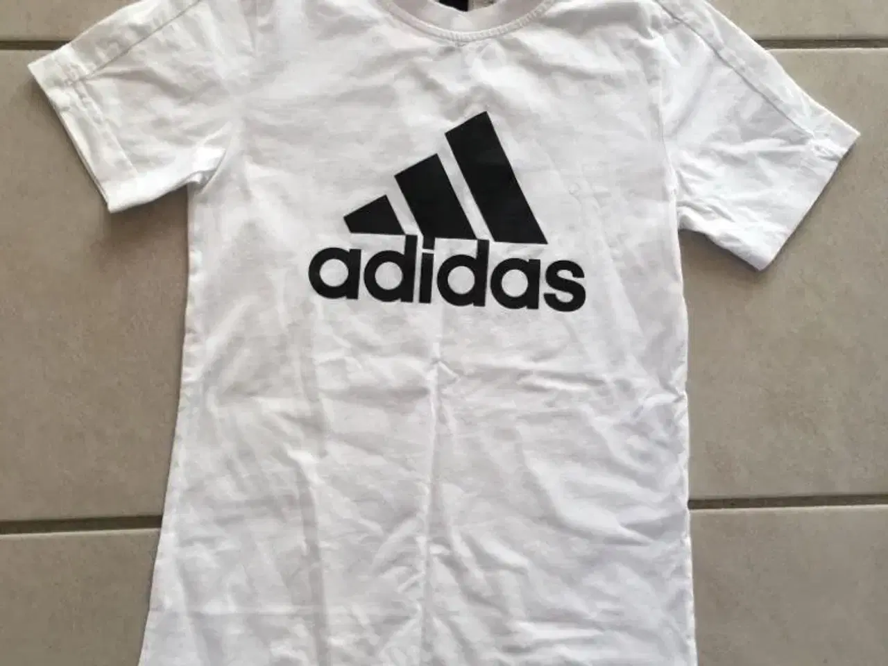 Billede 1 - Adidas t-shirt