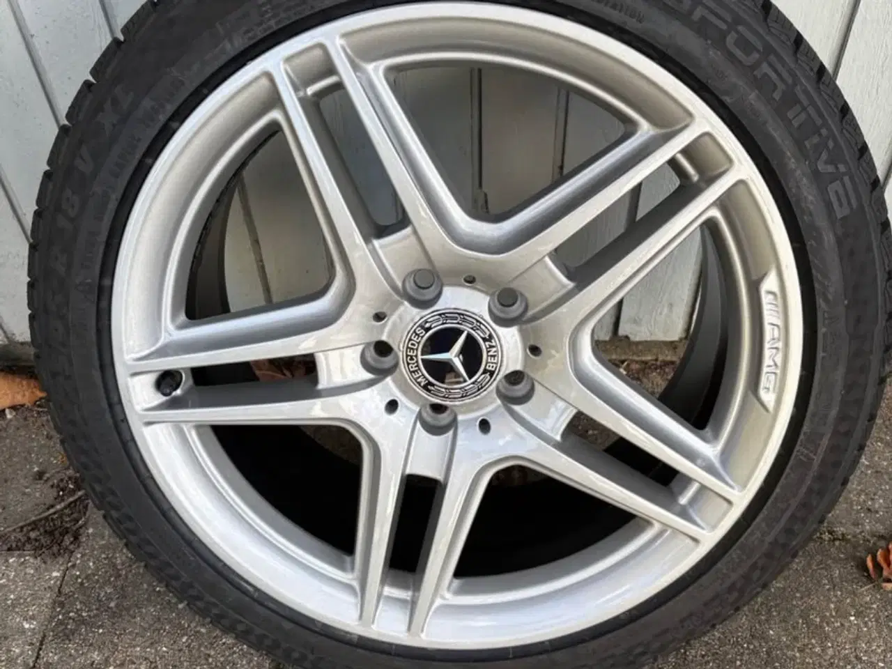 Billede 1 - Mercedes AMG Fælge med vinterdæk